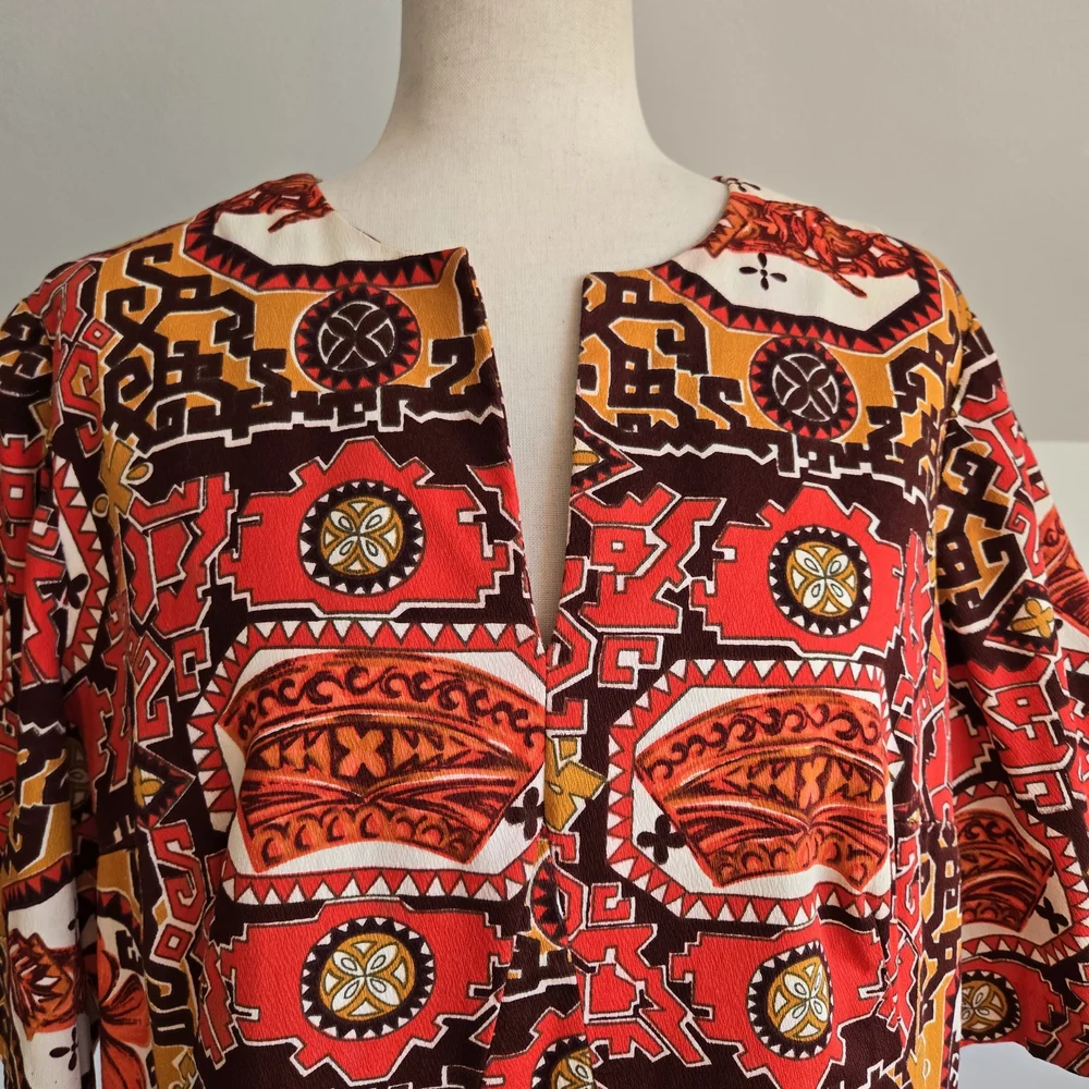 Vibrant Barkcloth Vintage Dress - Picture 3 of 13
